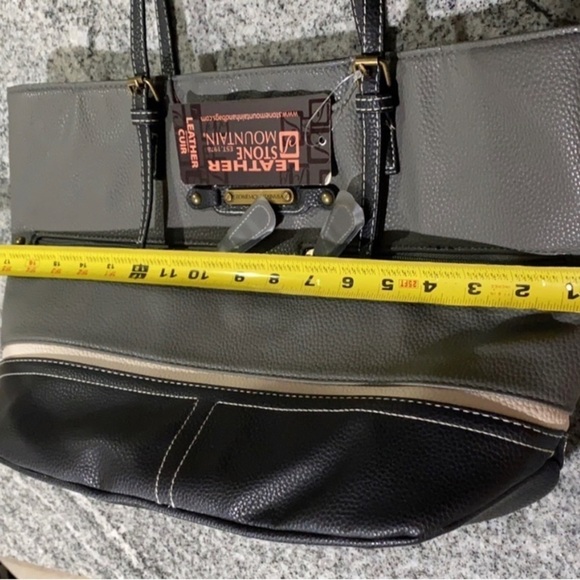 STONE MOUNTAIN Talia tote purse pebble grain leather gray ivory black zip top - Picture 12 of 16